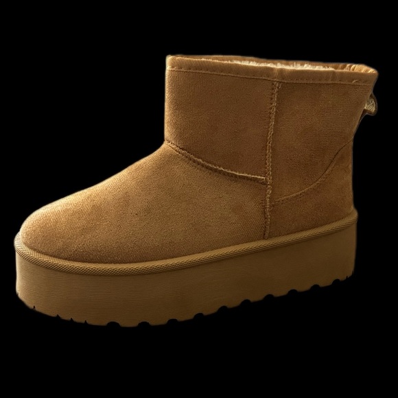 Warm cozy slip on fur lined booties - Picture 7 of 7